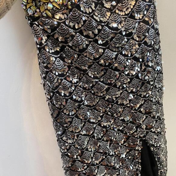 SEAN COLLECTION black and silver sequin maxi strapless dress - Picture 6 of 6
